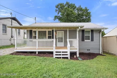 2505 NW Chillicothe St, Knoxville, TN 37921