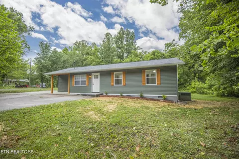 455 Oliver Dr, Oliver Springs, TN 37840