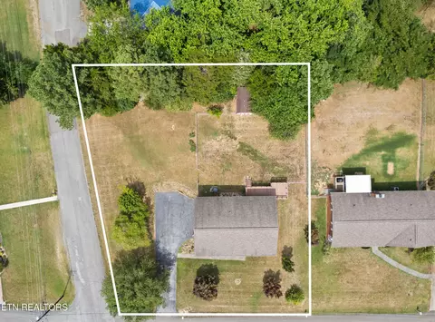 View/Area - 556 Andrew Cir, Talbott, TN 37877 photo 2 of 6