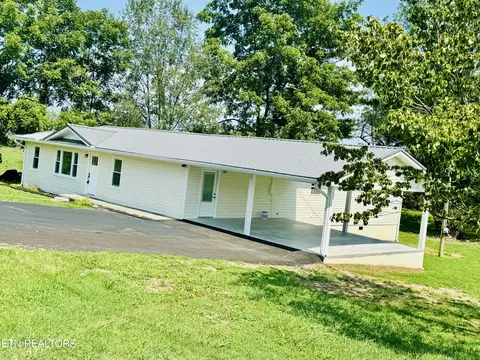 1719 Brooks St, Tazewell, TN 37879