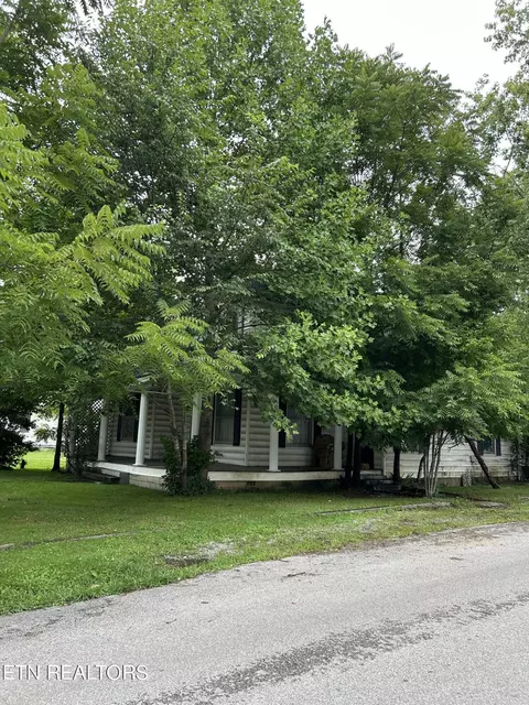 702 Exeter Ave, Middlesboro, KY 40965