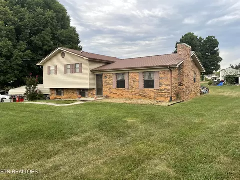 3631 Mike Dr, Morristown, TN 37813