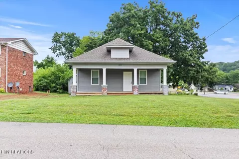 2812 NW Dayton St, Knoxville, TN 37921