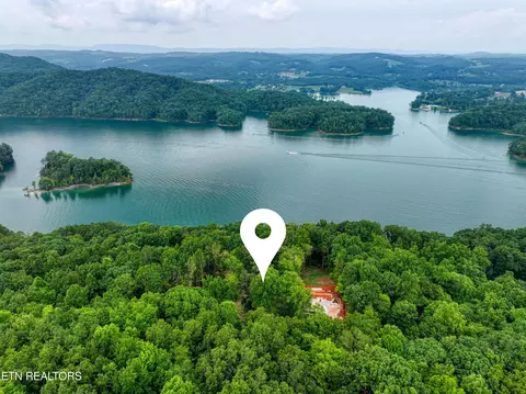 158 S Cove Rd, Maynardville, TN 37807