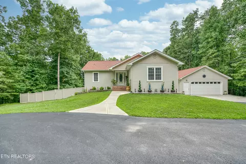 1130 W Laurel Way, Monterey, TN 38574