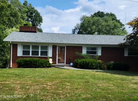 1332 Fieldwood Dr, Knoxville, TN 37918