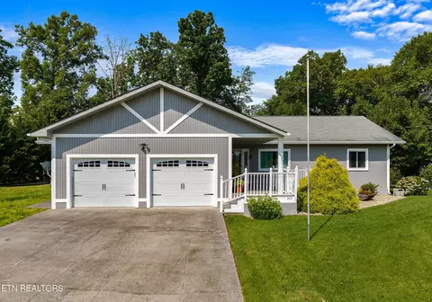215 Red Bud Ct, Baneberry, TN 37890