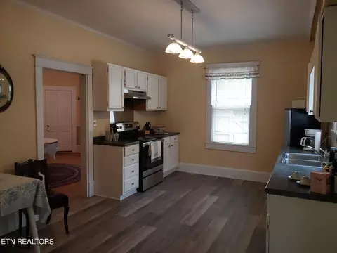 242 N Willow Ave, Erwin, TN 37650 photo 13