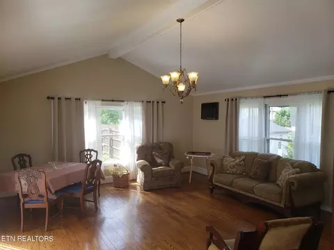 242 N Willow Ave, Erwin, TN 37650 photo 16