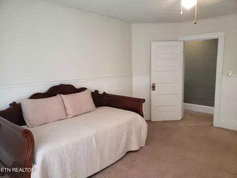 242 N Willow Ave, Erwin, TN 37650 photo 27