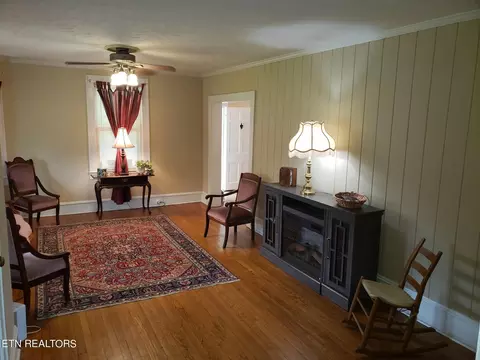 242 N Willow Ave, Erwin, TN 37650 photo 10