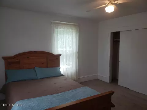 242 N Willow Ave, Erwin, TN 37650 photo 24