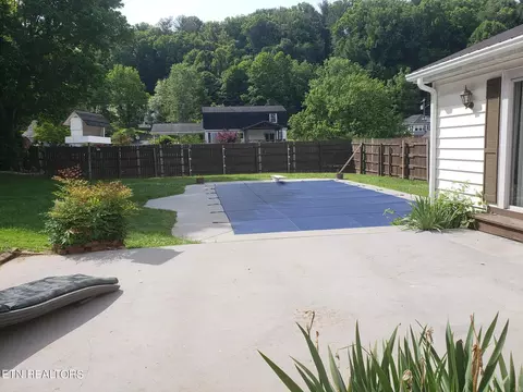 242 N Willow Ave, Erwin, TN 37650 photo 38