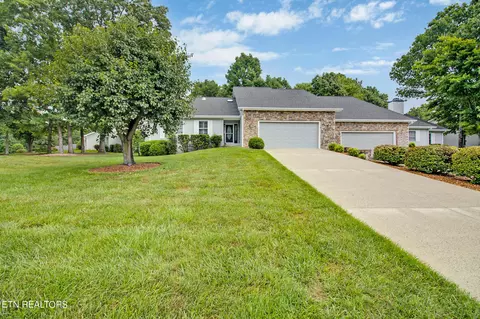 22 Augustine Ln, Crossville, TN 38558