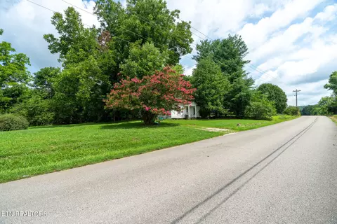 694 Pleasant Hill Road Rd, Sparta, TN 38583