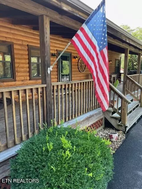 1150 Ditney Ln, Sevierville, TN 37876