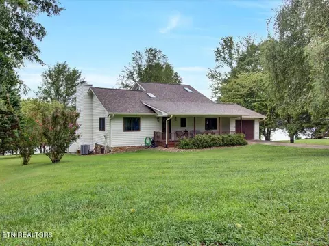 220 Shane Ln, Bean Station, TN 37708