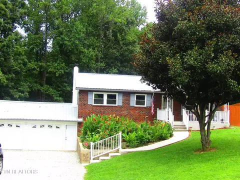 863 S High Knob Rd, La Follette, TN 37766