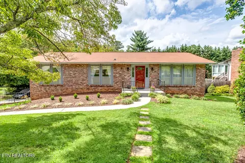 5331 Lance Dr, Knoxville, TN 37909