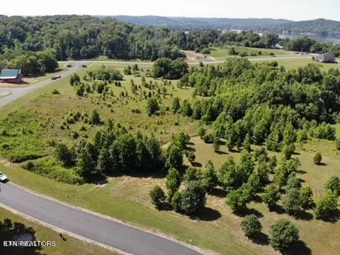 502 W Shore Dr, Rockwood, TN 37854