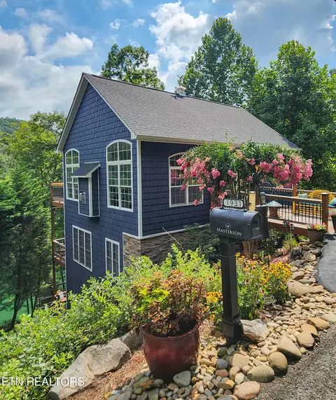 1931 Hickory Pointe Ln, Maynardville, TN 37807