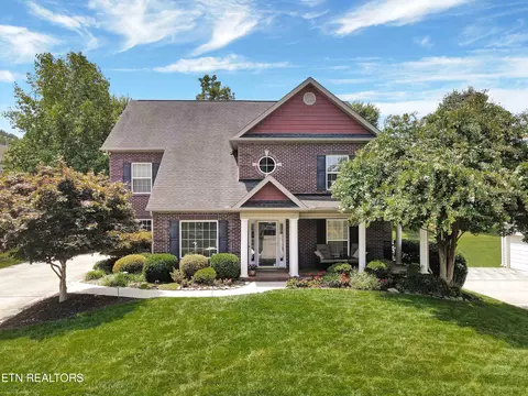 12644 Coral Reef Cir, Knoxville, TN 37922
