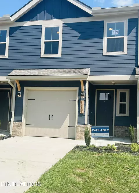 1457 Mountain Quail Cir, Maryville, TN 37801