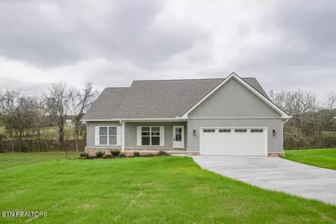 5203 N Wildwood Rd, Maryville, TN 37804