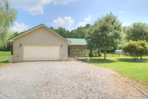 1048 English Fields Dr, Newport, TN 37821