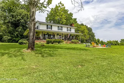 175 Pleasant Ln, Clinton, TN 37716