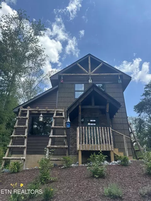 970 Douglas Dam Rd #2, Kodak, TN 37764