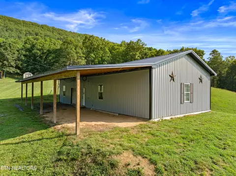 823 Fishers Creek Rd, Rogersville, TN 37857