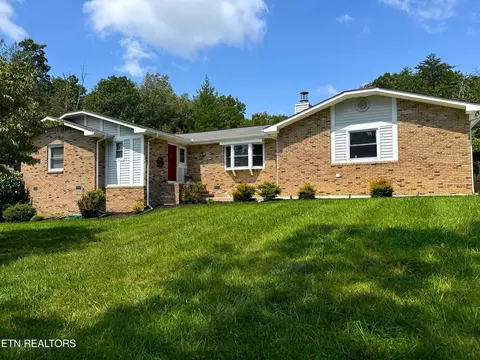 471 Villageway, Crossville, TN 38555