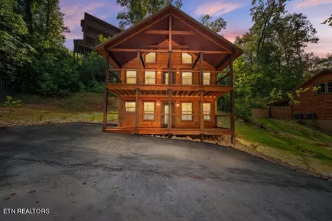 2398 Alpine Village Way, Pigeon Forge, TN 37863
