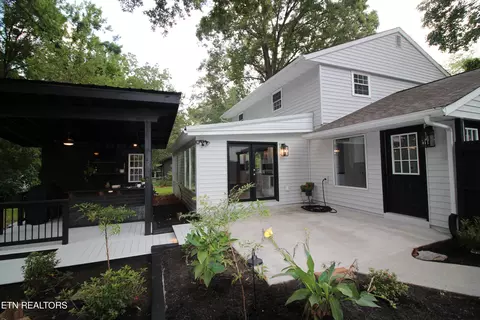 504 NW Nobscot Rd, Knoxville, TN 37919