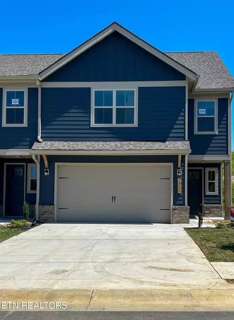 1459 Mountain Quail Cir, Maryville, TN 37801