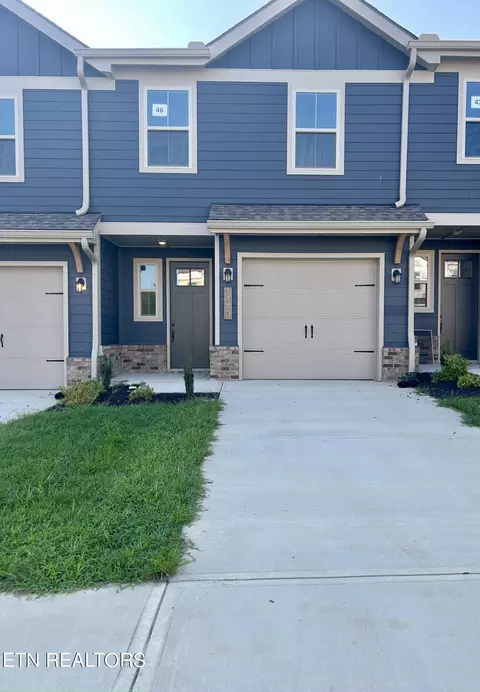 1448 Mountain Quail Cir, Maryville, TN 37801
