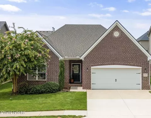 2531 Blackberry Ridge Blvd, Knoxville, TN 37932