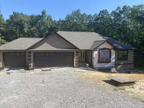 230 Albemarle Cir, Crossville, TN 38558