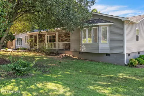7917 Sharp Rd, Powell, TN 37849 photo 3