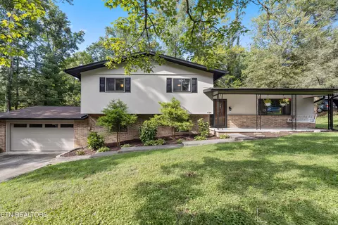 128 Newell Ln, Oak Ridge, TN 37830