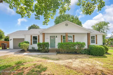 7716 Castlehill Ct, Powell, TN 37849