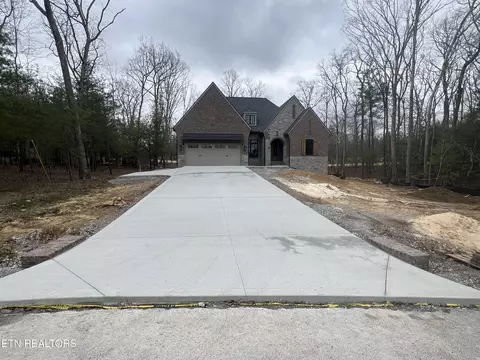 125 Leyden Dr, Crossville, TN 38558