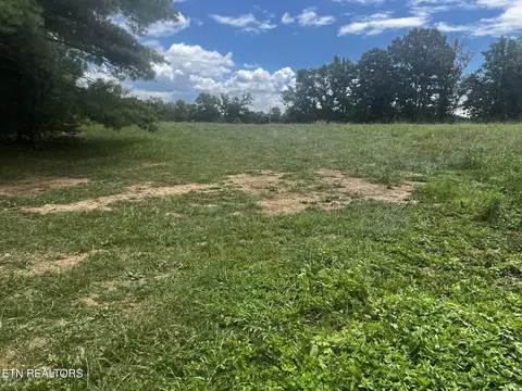 202 Copenhaver Rd, Lenoir City, TN 37771
