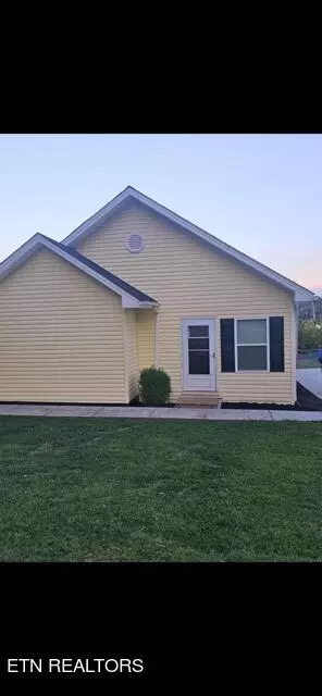 430 S Chamberlain Ave, Rockwood, TN 37854