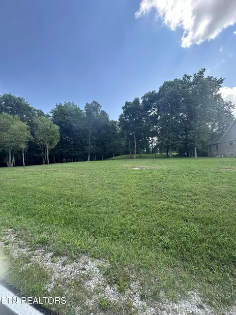 East Deer Creek Drive Drive, Crossville, TN 38571