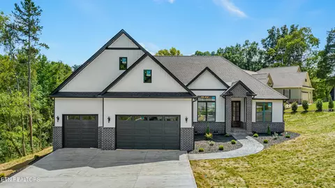 196 Noya Way, Loudon, TN 37774