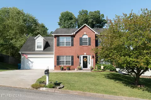 701 Mountain Pass Ln, Knoxville, TN 37923