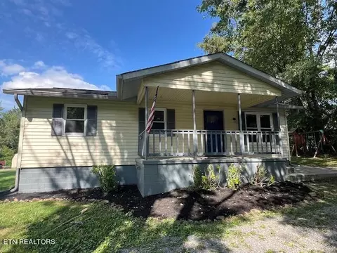 3957 Payne Hollow Rd, Walland, TN 37886