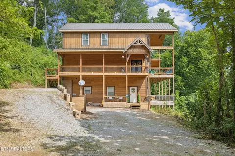 3074 Walters Way, Sevierville, TN 37862